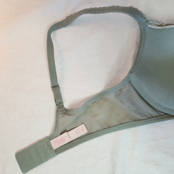 Victoria's Secret vintage lace pushup bra - Picture 11 of 13